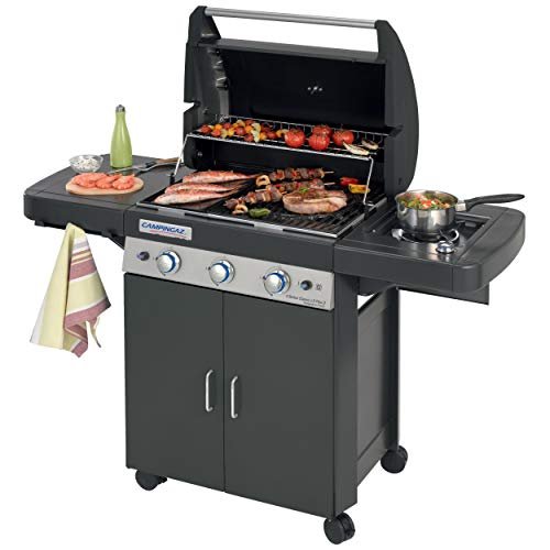 Another premium model, the Campingaz Gas BBQ 3 Series Classic LS is perfect for preparing family feasts thanks to its large cooking area supported by 4 burners in total. The many burners make it easy to cook a selection of meat, fish and vegetables at the same time. An included rotisserie option is perfect for preparing roast chicken and for extra cooking versatility.