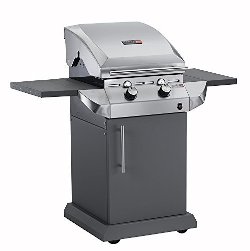 The Char-Broil Performance Series™ T22G is a compact barbecue that has all the features of a full gas grill and like all high-performance models across the Char-Broil range, it uses TRU-Infrared technology which sets it apart from traditional grills. As mentioned earlier, this style of grilling cooks food evenly with no flare-ups and gives 50% more juicier results while consuming 30% less fuel.