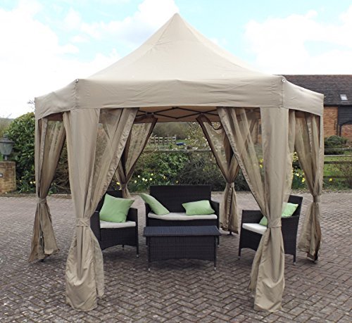 The Horwood Garden Metal Frame Pop up gazebo looks like it belongs in a luxurious hotel where guests can lay under and enjoy the beach. The hexagonal gazebo has a durable steel frame that has been powder- coated to protect the metal from rust and corrosion. The copper colour of the powder coat complements the beige colour of the fabric.