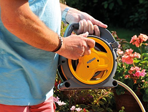 Offering a warranty of 2 years, in the box you get one pico reel, waterstop connector, a spray gun, hose connector, 10m hose and a ¾” / ½” tap connector, basically everything you need. Overall its a fairly good hose, no amazing features but if you have a small garden or live in an apartment, this is a great hose to have.