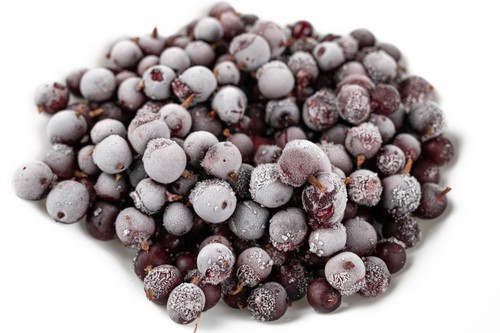 Frozen gooseberries that can last months in the freezer